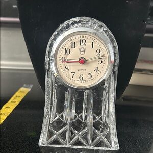 VTG Elegant Crystal Table Clock with Black and Silver Accents
